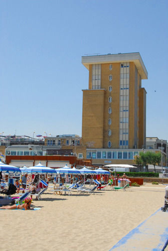Hotel Golden Rimini Dış mekan fotoğraf