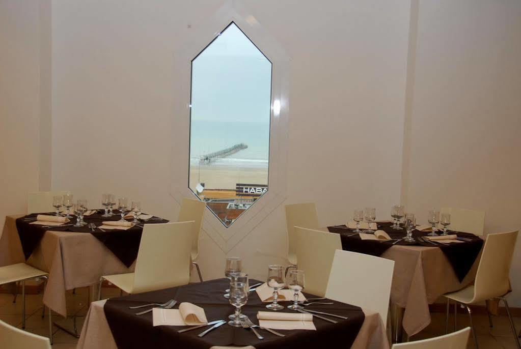 Hotel Golden Rimini Dış mekan fotoğraf